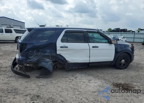 2015 Ford Explorer Police Interceptor z USA, uszkodzony, nr VIN 1FM5K8AR4FGC40918